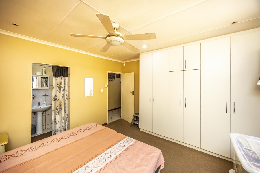 4 Bedroom Property for Sale in Cambridge Eastern Cape